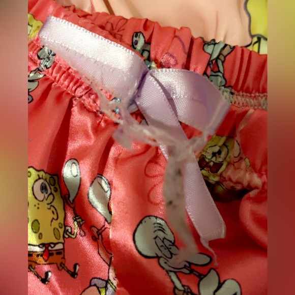 💛💖 Silky SpongeBob PJ’s 💛💖 - Picture 7 of 8